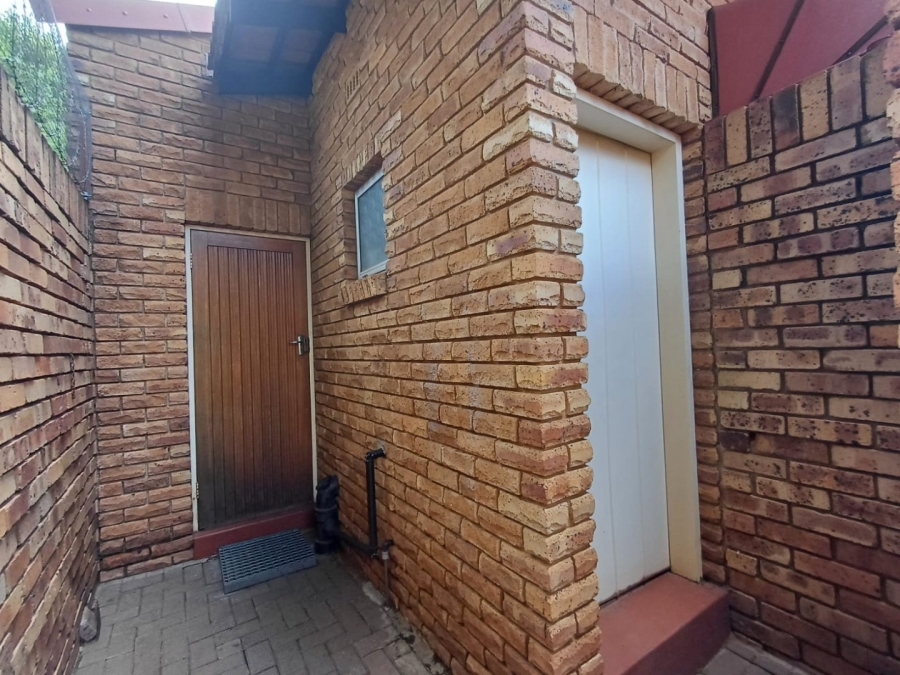 3 Bedroom Property for Sale in Irene Park North West